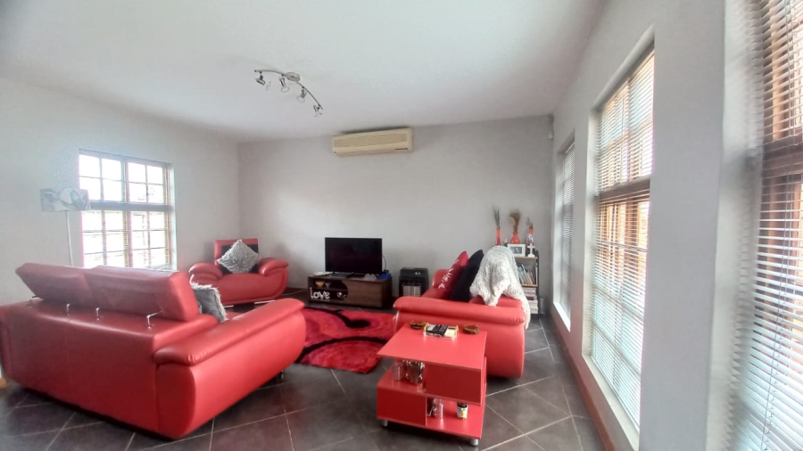 To Let 3 Bedroom Property for Rent in Universitas Free State